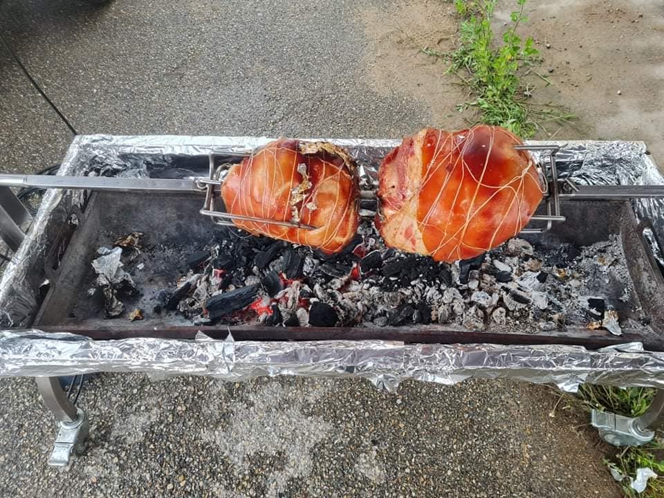 Cuisson du jambon à la broche